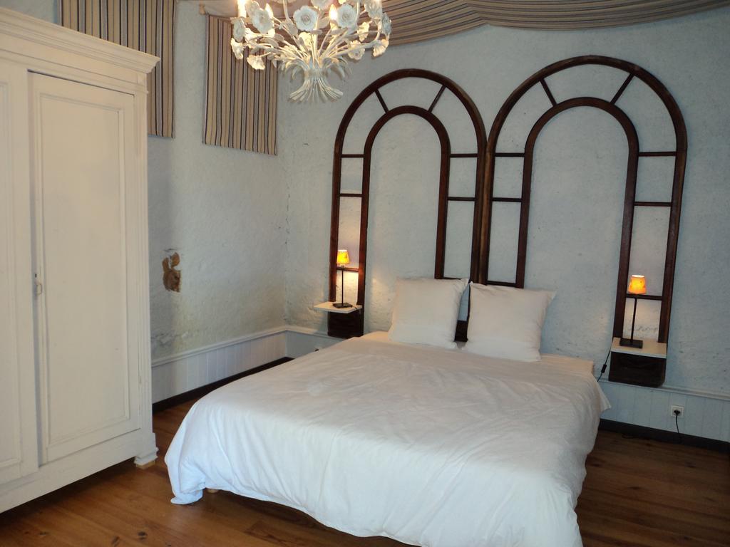 Chambres D'Hotes La Vie En Roses Iguerande Exterior foto