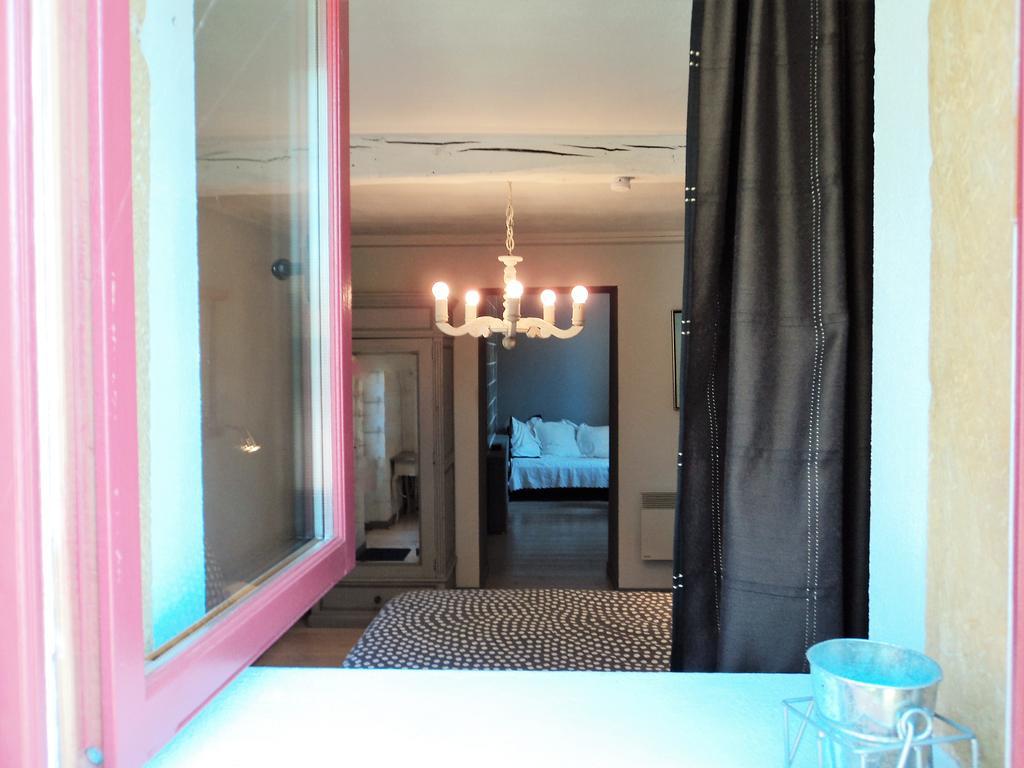 Chambres D'Hotes La Vie En Roses Iguerande Exterior foto